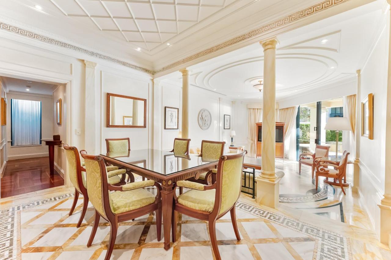 ホテル パラッツォ ヴェルサーチ ゴールドコースト エクステリア 写真 The interior of the hotel