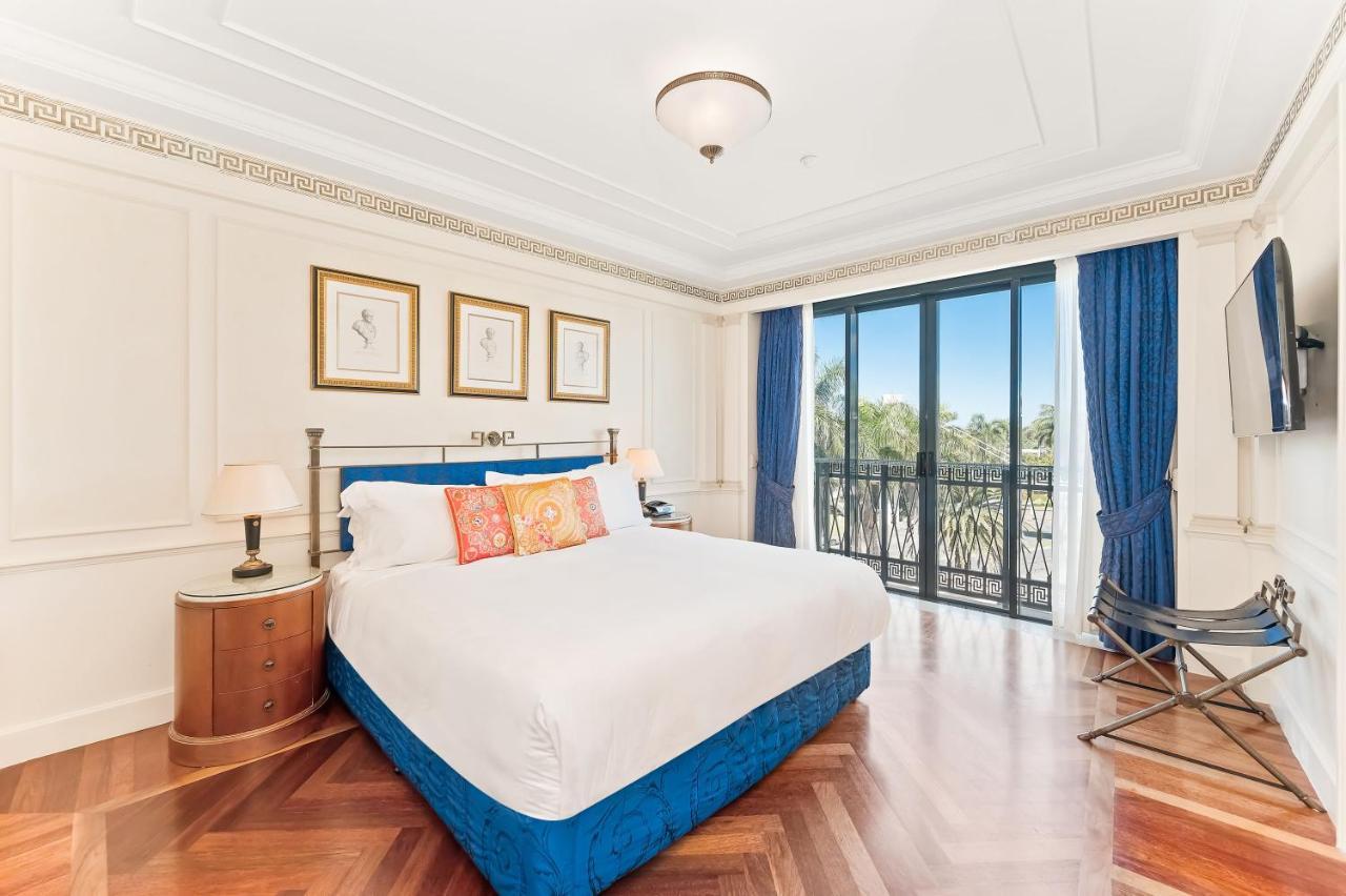 ホテル パラッツォ ヴェルサーチ ゴールドコースト エクステリア 写真 A bedroom at The Westin
