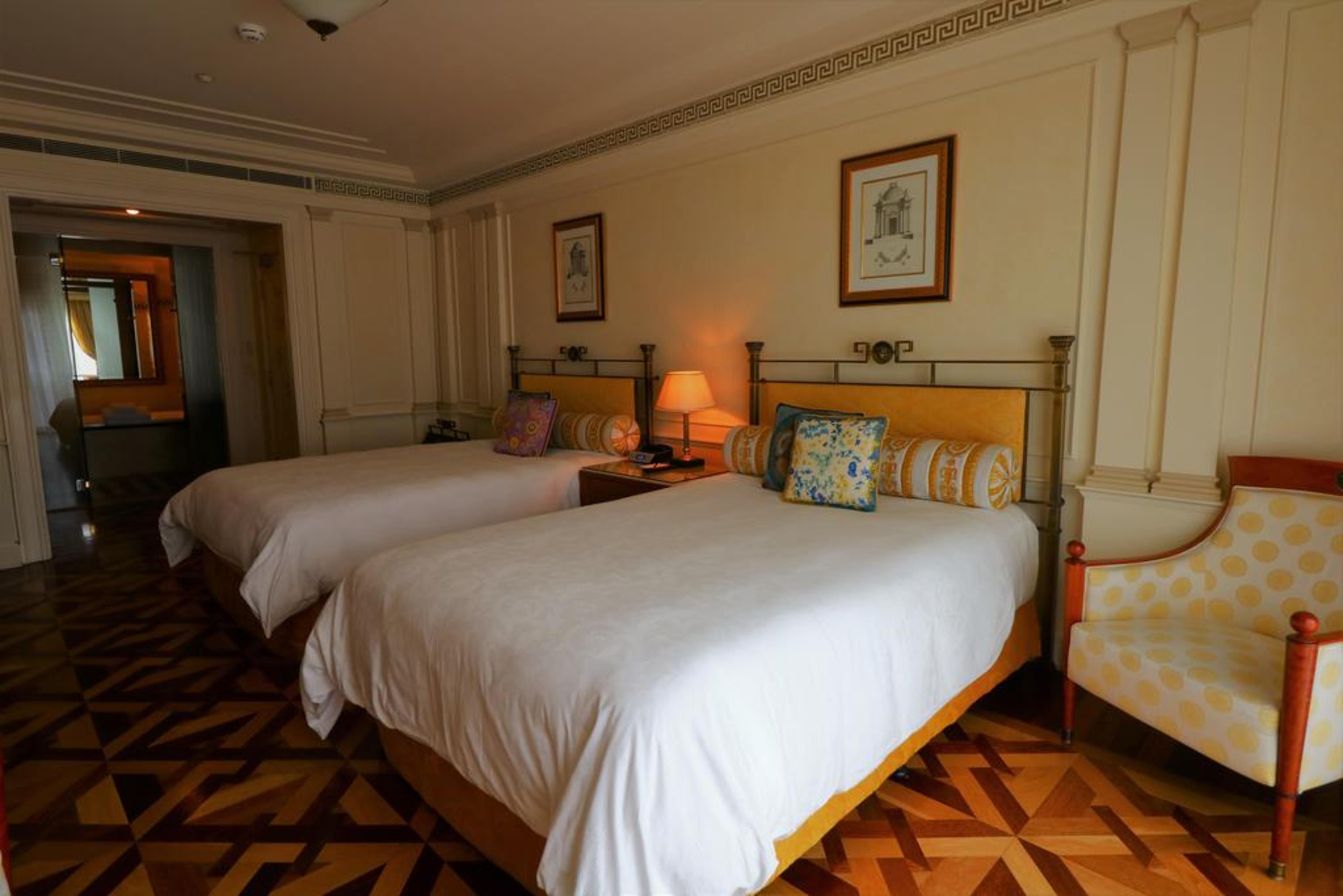 ホテル パラッツォ ヴェルサーチ ゴールドコースト エクステリア 写真 A room at the hotel